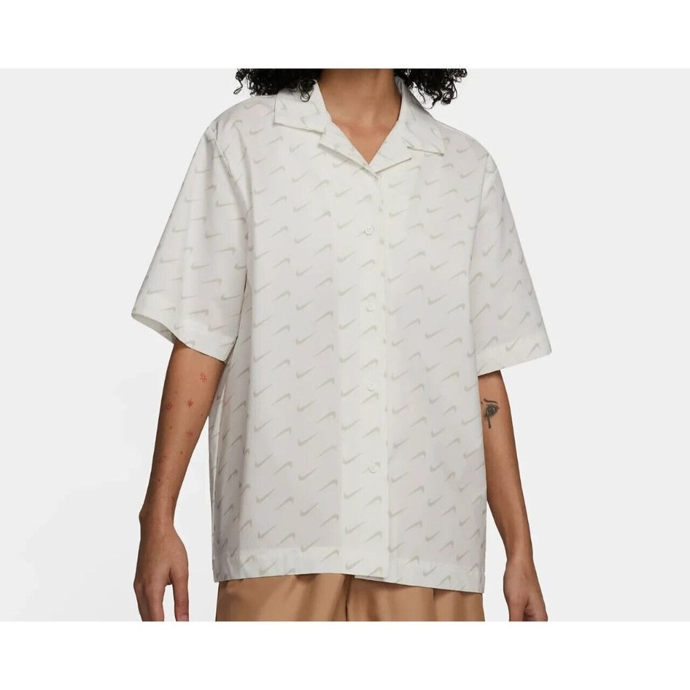 NWT Nike Sportswear Everyday Women Woven Short-Sleeve Top Dv7930-133 Size Large